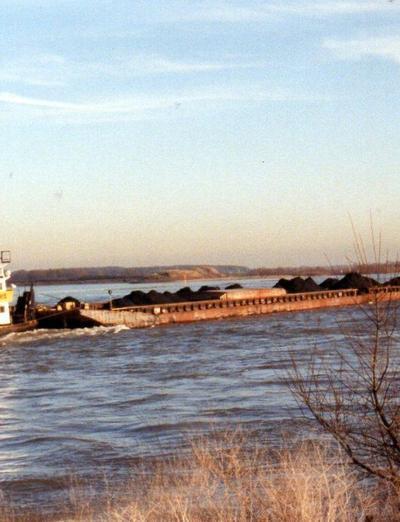 De CFNR 345 met de duwboot Victor Millet Xanten.