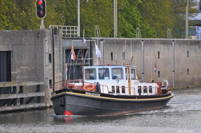 Morgenster gaat van de Spooldersluis naar de IJssel.