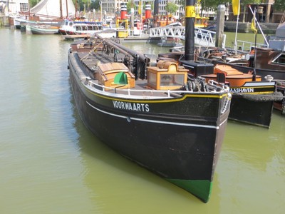 De Voorwaarts Leuvehaven Rotterdam.