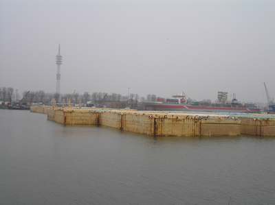 De CG-595 Waalhaven Rotterdam.