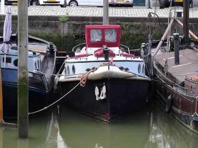 Onbekende motorsleepboot Haringvliet Rotterdam.