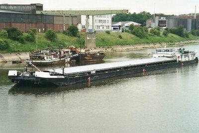 Baross Krefelder Hafen.