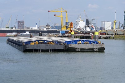De Roma 8 Waalhaven Rotterdam.