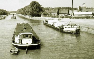 L-35 op het Dordmund-Ems-Kanal in 1959.