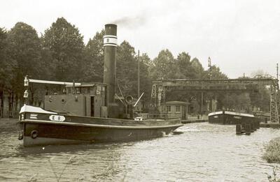 Elise met de E 8 in 1949 op het Dortmund-Ems-Kanal.