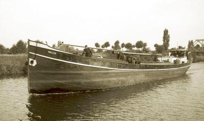 Magda in 1951 op het Dordmund-Ems-Kanal.
