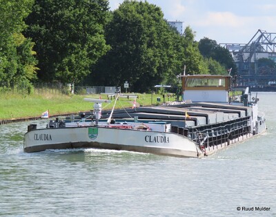 Claudia op het Mittellandkanal bij Braunschweig.