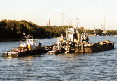 DD 501 & DD 503 met de duwboot Rupertus Reisholz.