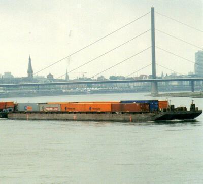 DDSG SL 17008 met het mvs Greiffenstein Düsseldorf.