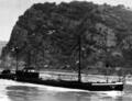 Rijn Schelde 15 als stoomvrachtschip bij de Loreley.