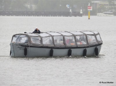 Rondvaartboot in Amsterdam.