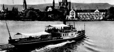 Onbekende passagiersschip in Konstanz.