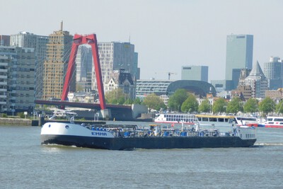 Emma op Nieuwe Maas in Rotterdam.