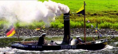 Torpedo op de Elbe.