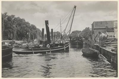 Onbekende stoomsleepboot Voorhaven in Dordrecht.
