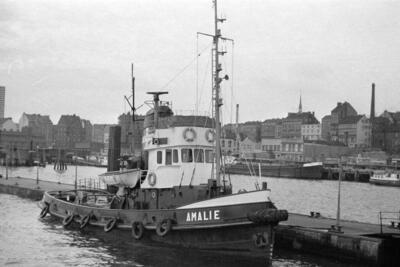 Amalie in Hamburg.