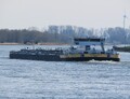 Swiss LNG I opvarend op de Rijn bij Emmerik.