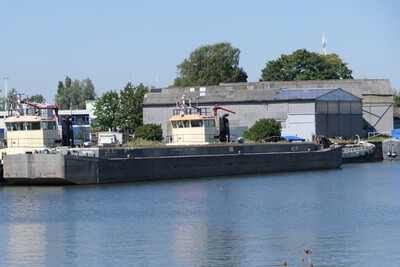 DB-19 in de Voorhaven in Gent.