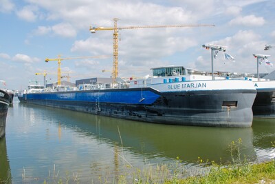 Blue Marjan bij Concordia Damen, Beatrixhaven Werkendam. 